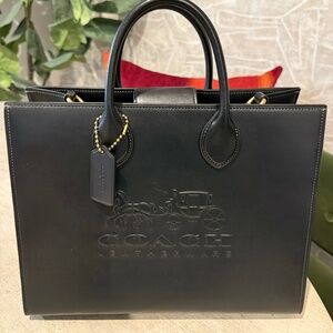 Coach Ace Tote 35